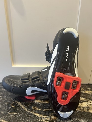 Peloton black red cycling - black,