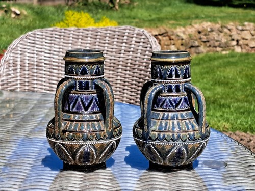 Unusual pair doulton - pair,