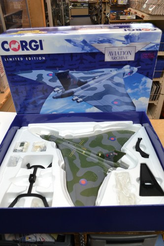 Corgi aviation archive avro - aviation,