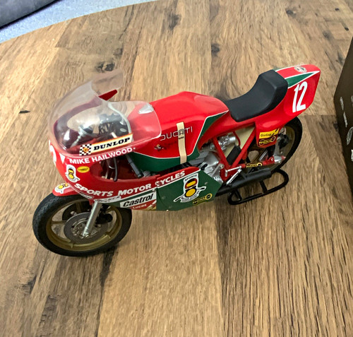 Minichamps ducati mike - minichamps,