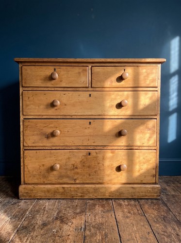 Large victorian pine - large, chest