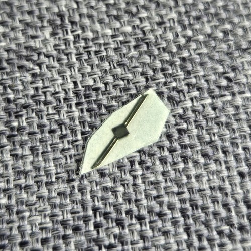 Volvo front badge - 1:76,