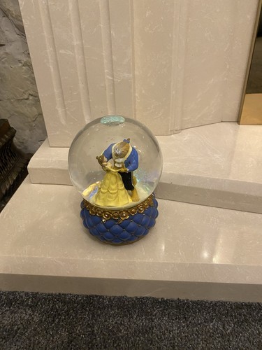 Disney showcase collection - showcase,
