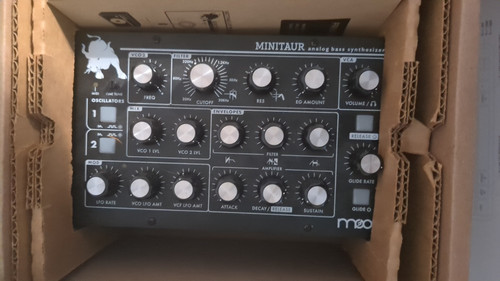 Moog minitaur analog bass - minitaur,