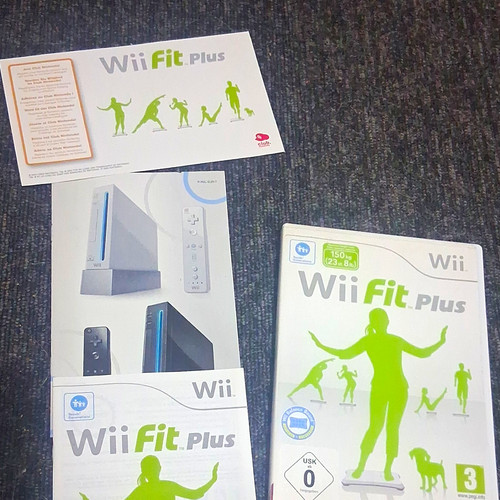 Nintendo wii fit plus - wii,