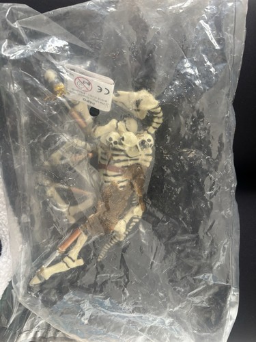 Unopened papo glow - unopened, dark