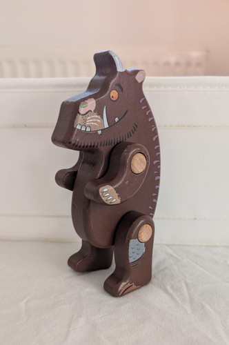 Bajo jointed wooden gruffalo - bajo,