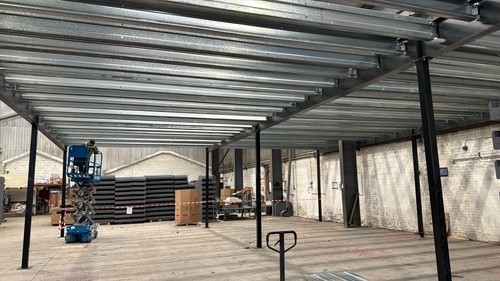Mezzanine floor 12m x - x, 6m