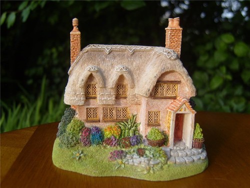 Old oak cottage ornament - old,