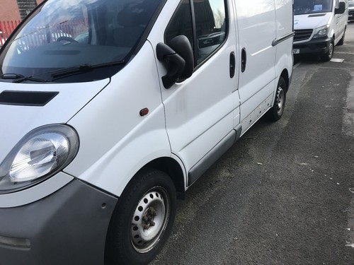 Vauxhall vivaro renault trafic - vivaro,