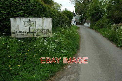Photo old road sign - , llanellen