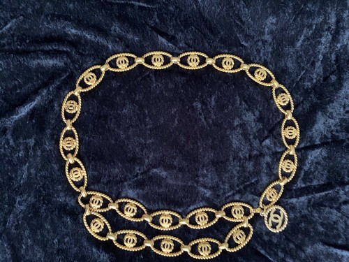 1980s gold chanel - 1980s,