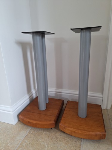 Universal speaker stands with - universal,