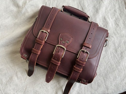 Saddleback leather classic - leather,