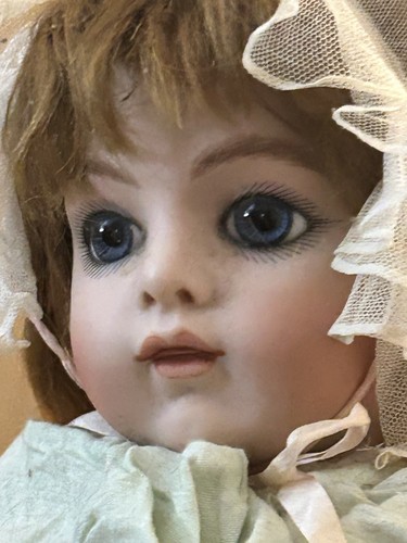 Bru antique reproduction - , doll