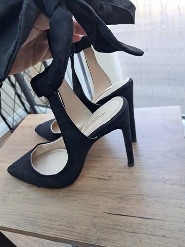 Zara black suede pointed-toe