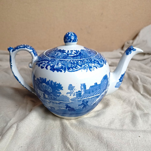 1927 round globe teapot - round,