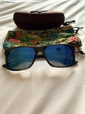 Maui Jim Chee Hoo Unisex Sunglasses Polarised Blue Reflective Lens Grey Tortoise