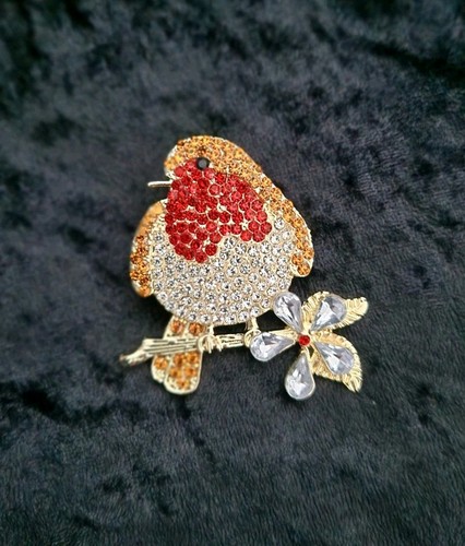 Large rhinestone red - large, breasted