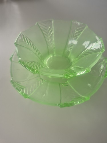 Art deco 1930s - uranium, dessert