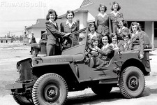 Willys MB Jeep with women officer  • WW2 Photo Militaria