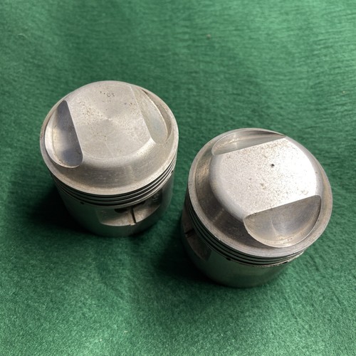 Triumph 650 pistons - 8.5:1, std