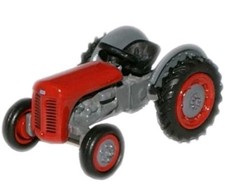 Oxford Diecast 76TEA002 Ferguson TEA Tractor Red/Grey OO Gauge