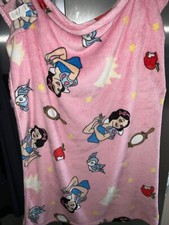 PRIMARK Snow White  SOFT FLEECE THROW BED BLANKET HOME DECOR 150cm  X 110 CM