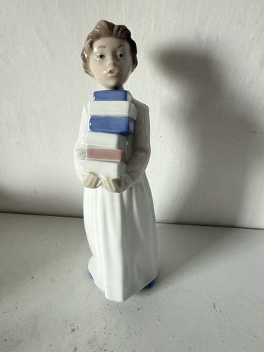 Nao lladro boy with - lladro, books