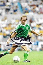 SAMMY McILROY SIGNED NORTHERN