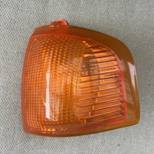 Front indicator light lamp - front,