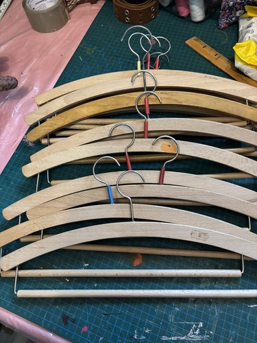Vintage coat hangers in - vintage,