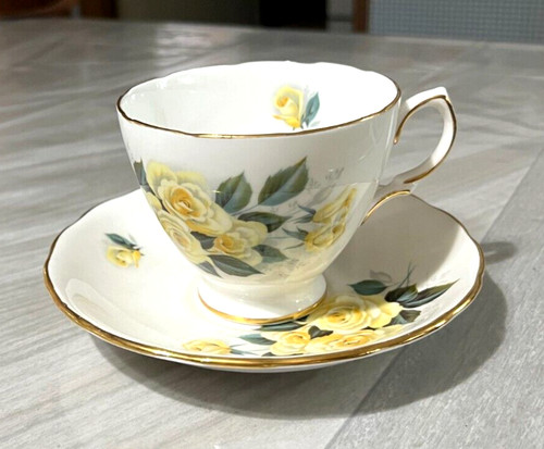 Royal vale tea cup - cup, saucer