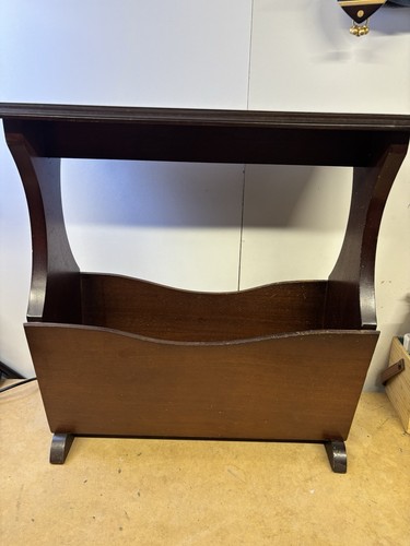 Magazine paper rack with - magazine/paper,