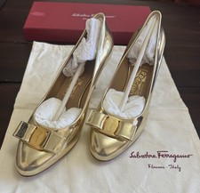 BEAUTIFUL GOLD VARA BOW