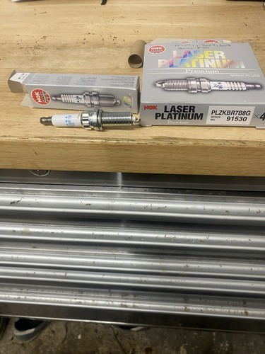 Set four ngk spark - spark, plugs