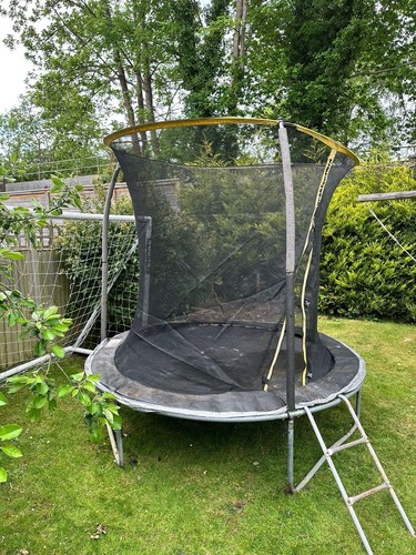 8ft trampoline with - 8ft, enclosure