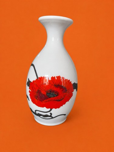 Wedgwood 5inch bud vase - 5inch,