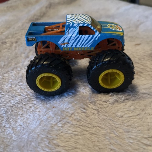 Hot wheels diecast - wheels, 1/64