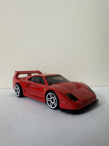 Hot wheels ferrari f40 red - wheels,