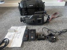 Vintage Sanyo 8mm Video 8 Camera VM-D66P Tape Cassette & Accessories - Untested 