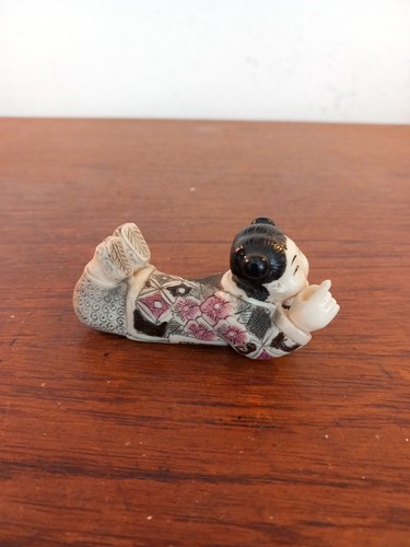 Vintage chinese resin - chinese,