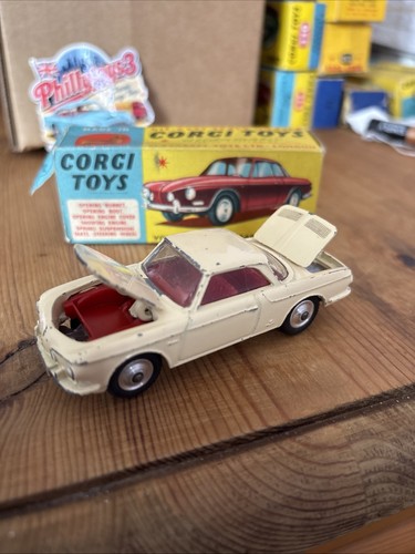 Vintage boxed corgi toys 239 - toys,