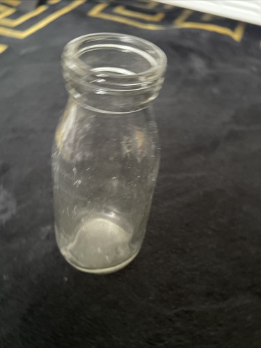 Old style milk - old,