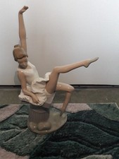 Nao Handmade Porcelain Figure