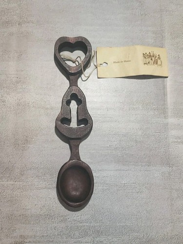 Welsh love spoon - love, anchor