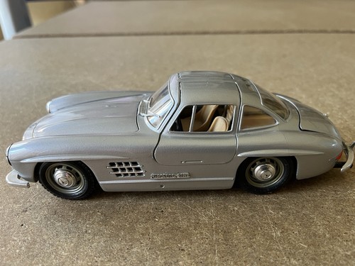 Burago mercedes benz - mercedes,