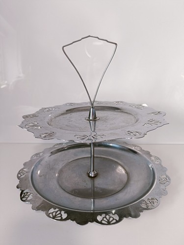 Vintage tier chrome - chrome, cake