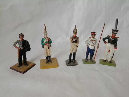 Vintage lead soldiers - x,