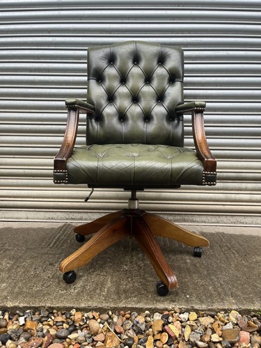 Green captain chair - captain's,
